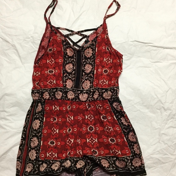 Angie Other - 💓 Angie Juniors Red Black White Romper Medium
